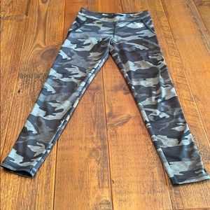 Abercrombie Kids 9/10 Black Camo Leggings